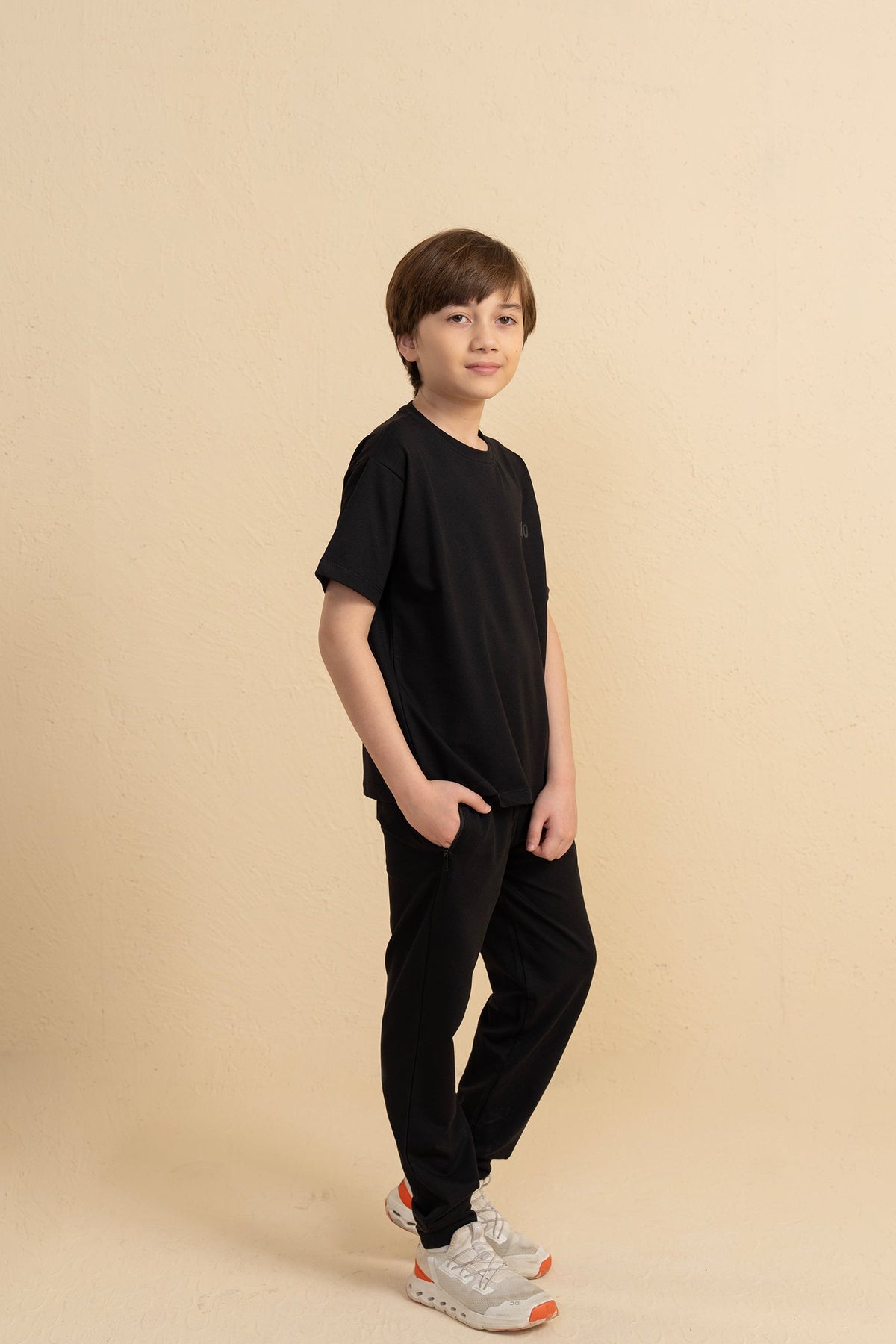 The Ease Tee- Carbon Black