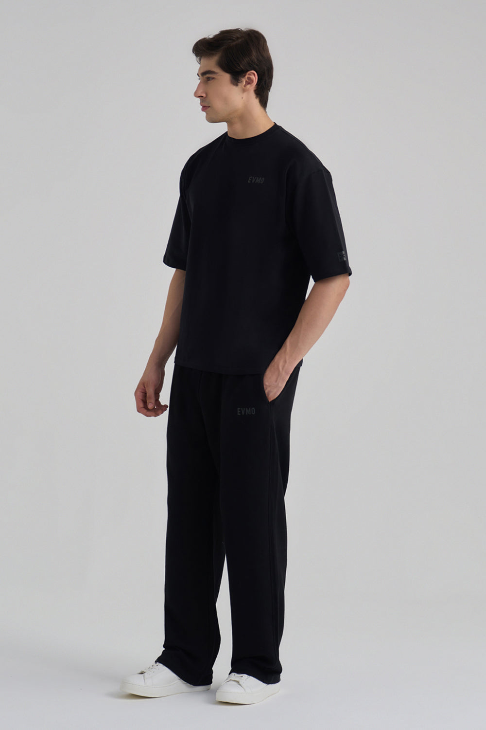 The Essential Tee- Carbon Black