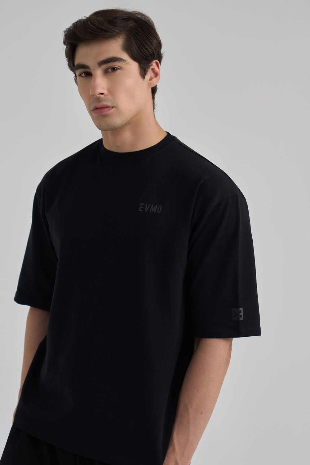 The Essential Tee- Carbon Black